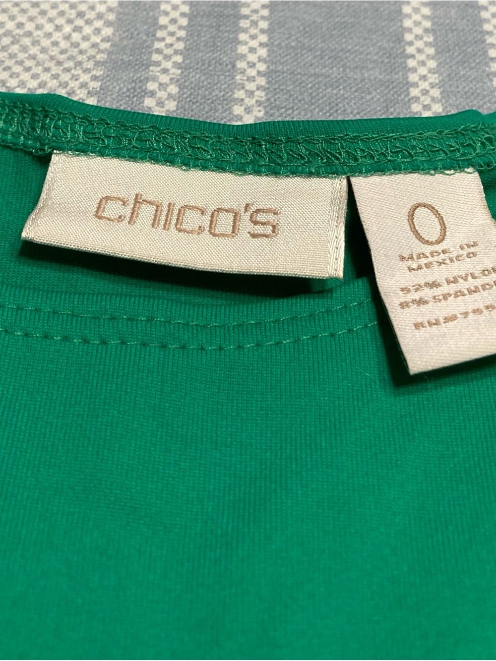 💛TODAY***$10***Chico's kelly green colored tank top. - Picture 2 of 3